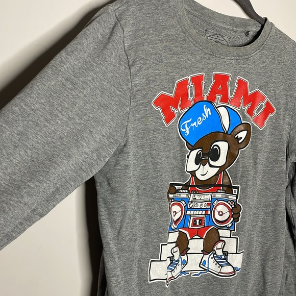 New Look Graphic Crew Neck Sweater - Picture 4 of 7